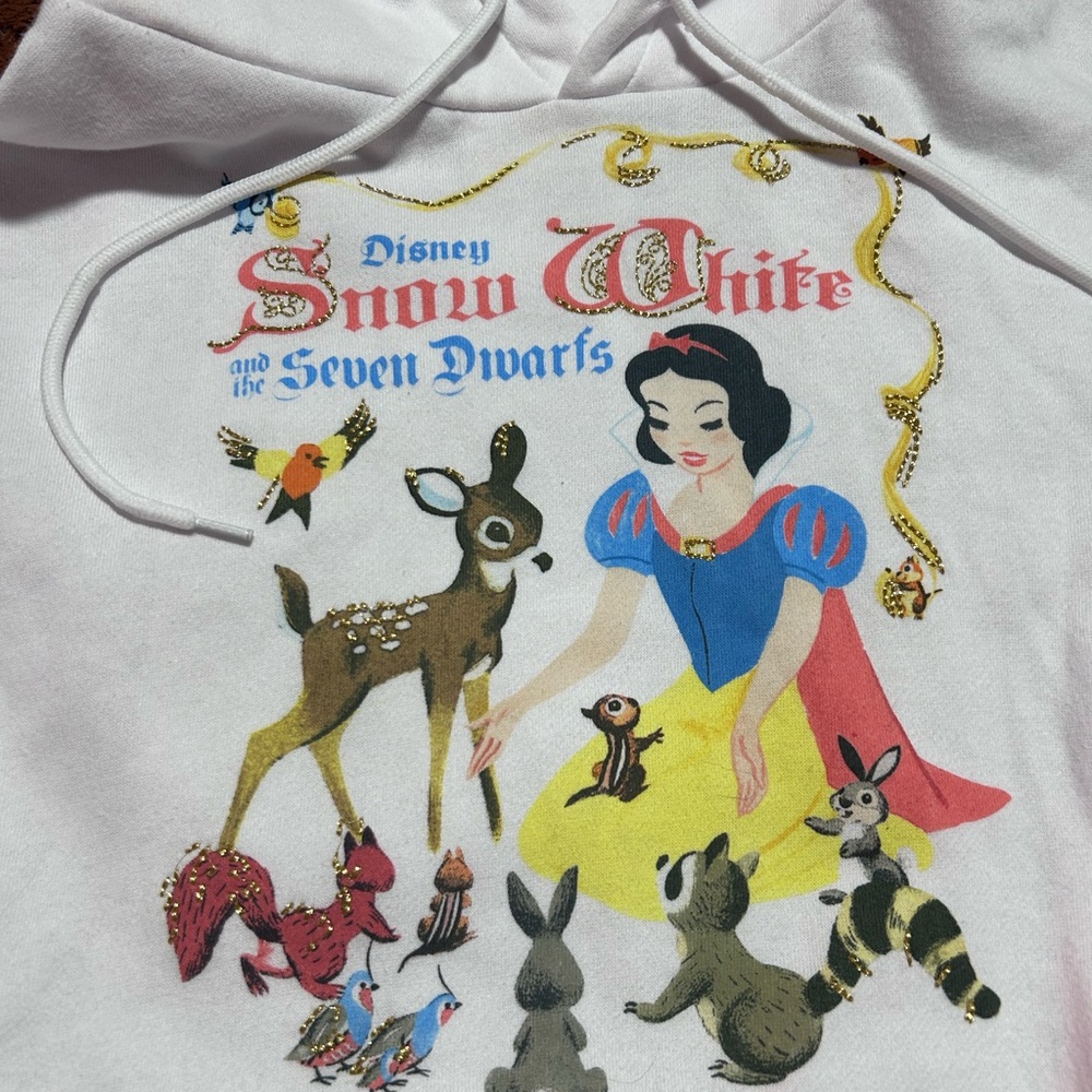 Disney Snow White Hoodie Large Princess Graphic Sweatshirt - Picture 2 of 5
